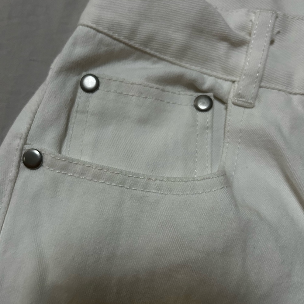 White Pants with Colorful Flower Design - Picture 5 of 5